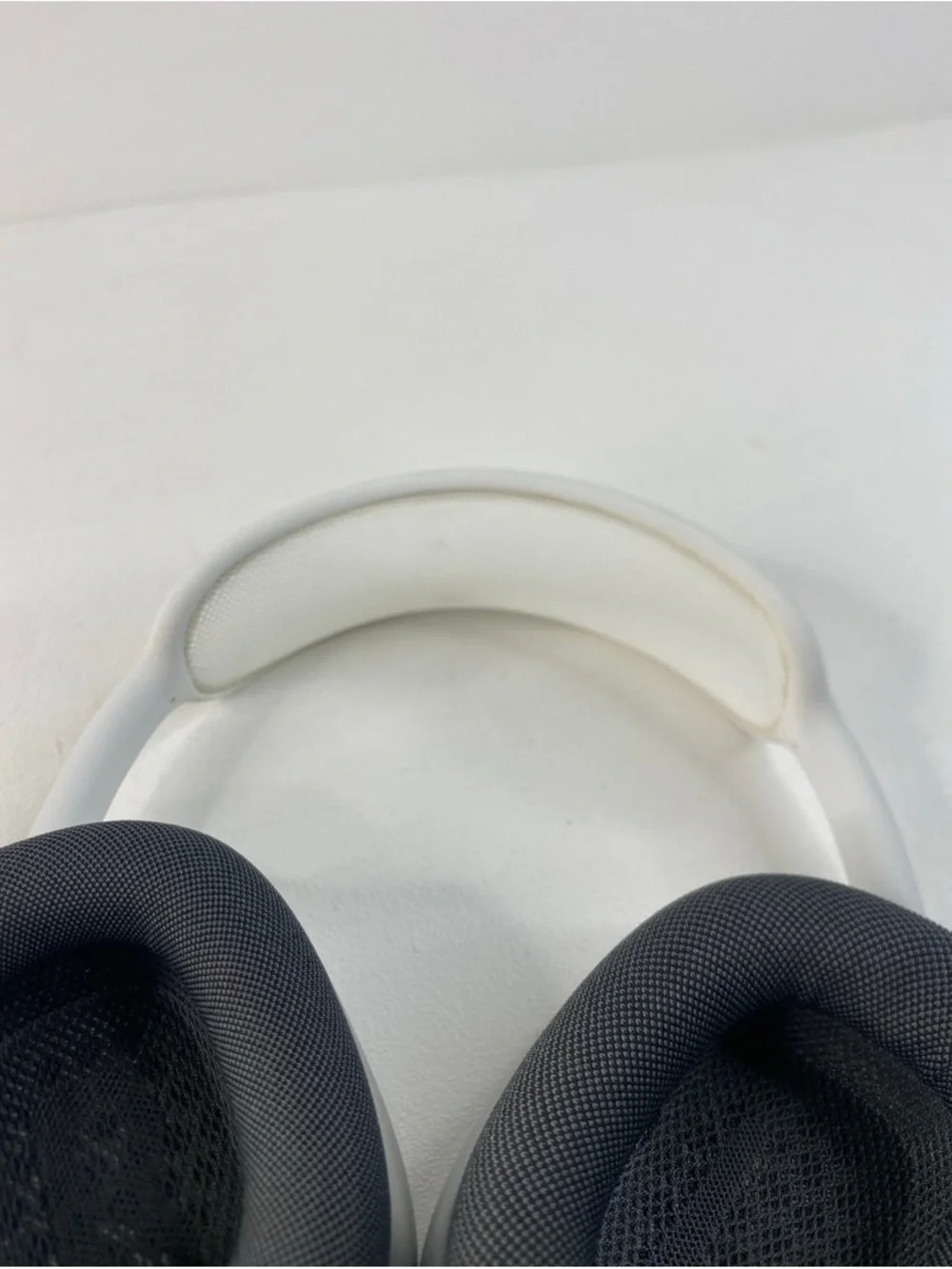 Apple AirPods Max Wireless Over-Ear Headset A2096 - Silver
